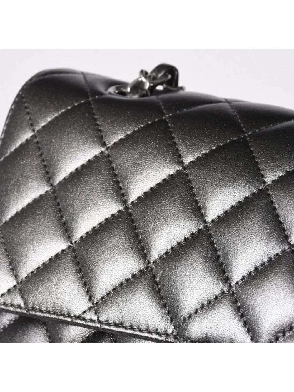 Chanel Quilted 25 Double Flap Chain Shoulder Bag Shine Gray Lambskin Silver